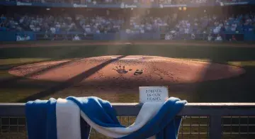 Dodgers pitcher's wife lives through 'bitter sweet' opening day months after infant daughter's death